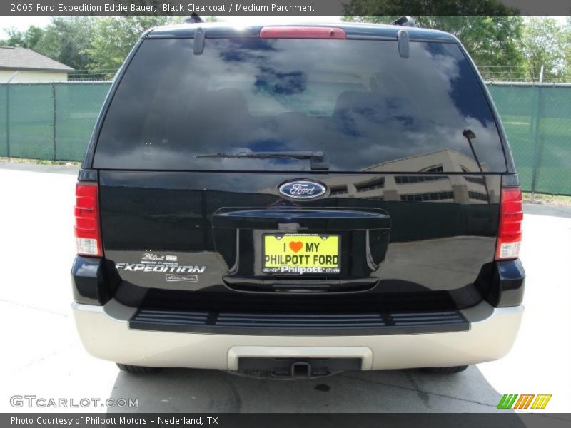 Black Clearcoat / Medium Parchment 2005 Ford Expedition Eddie Bauer