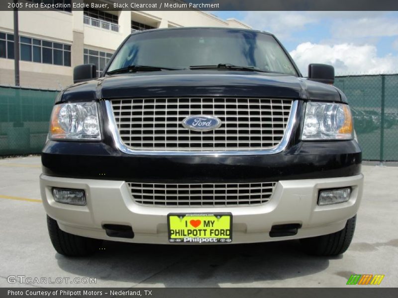 Black Clearcoat / Medium Parchment 2005 Ford Expedition Eddie Bauer