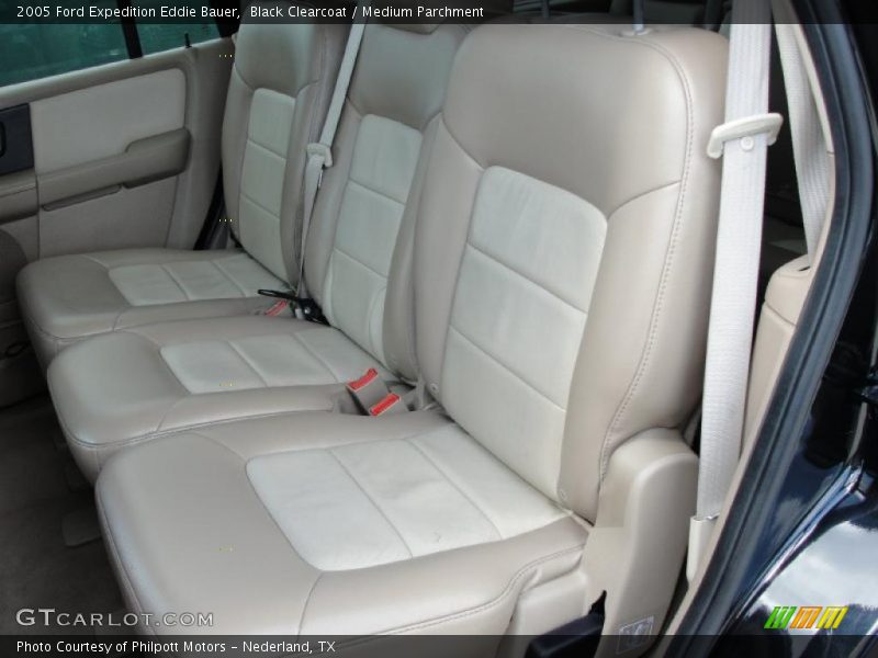 Black Clearcoat / Medium Parchment 2005 Ford Expedition Eddie Bauer