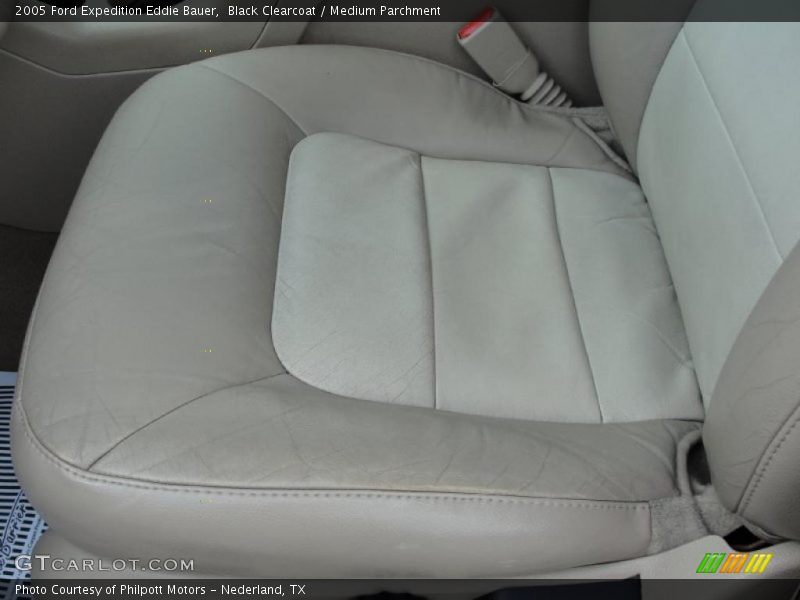 Black Clearcoat / Medium Parchment 2005 Ford Expedition Eddie Bauer