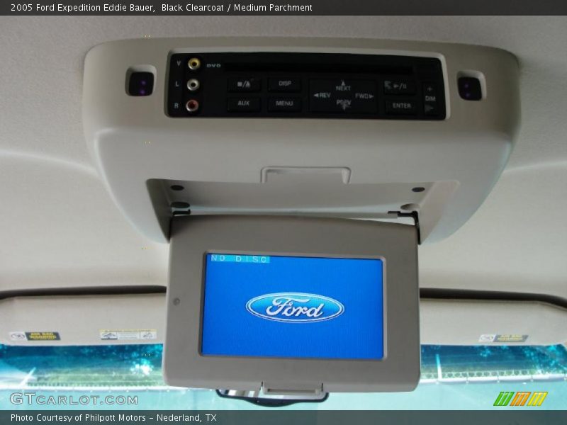Black Clearcoat / Medium Parchment 2005 Ford Expedition Eddie Bauer