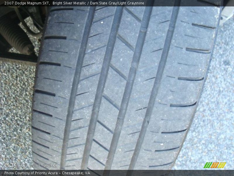 Bright Silver Metallic / Dark Slate Gray/Light Graystone 2007 Dodge Magnum SXT