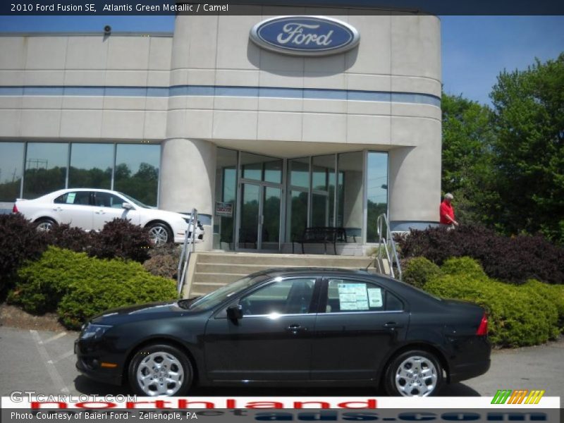 Atlantis Green Metallic / Camel 2010 Ford Fusion SE