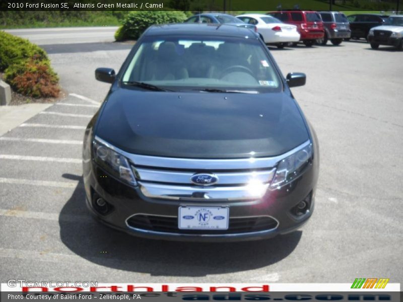 Atlantis Green Metallic / Camel 2010 Ford Fusion SE