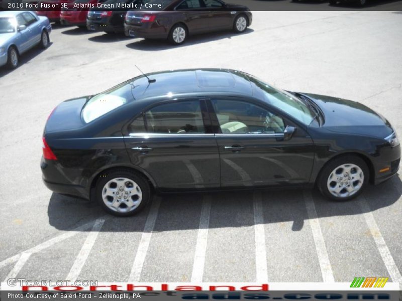Atlantis Green Metallic / Camel 2010 Ford Fusion SE