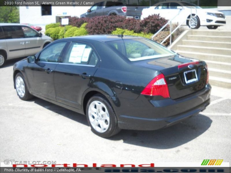 Atlantis Green Metallic / Camel 2010 Ford Fusion SE