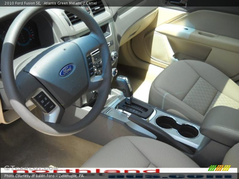 Atlantis Green Metallic / Camel 2010 Ford Fusion SE