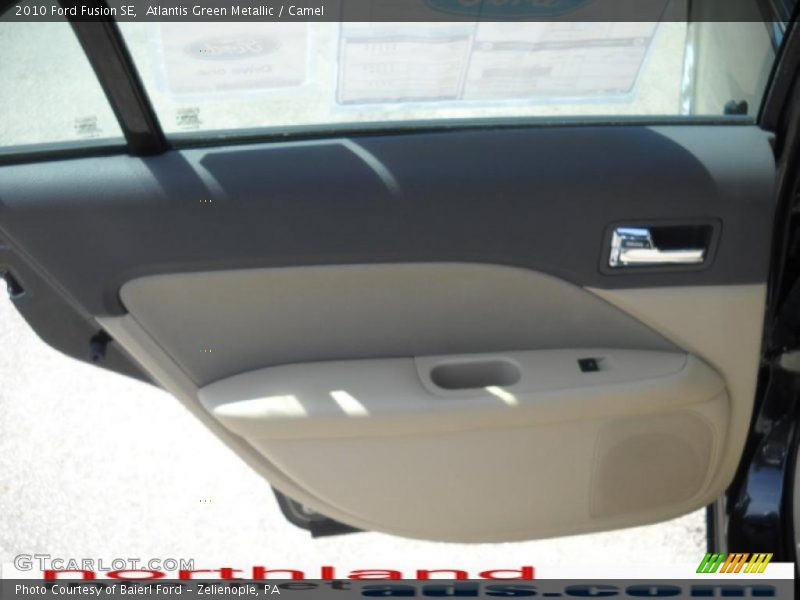 Atlantis Green Metallic / Camel 2010 Ford Fusion SE