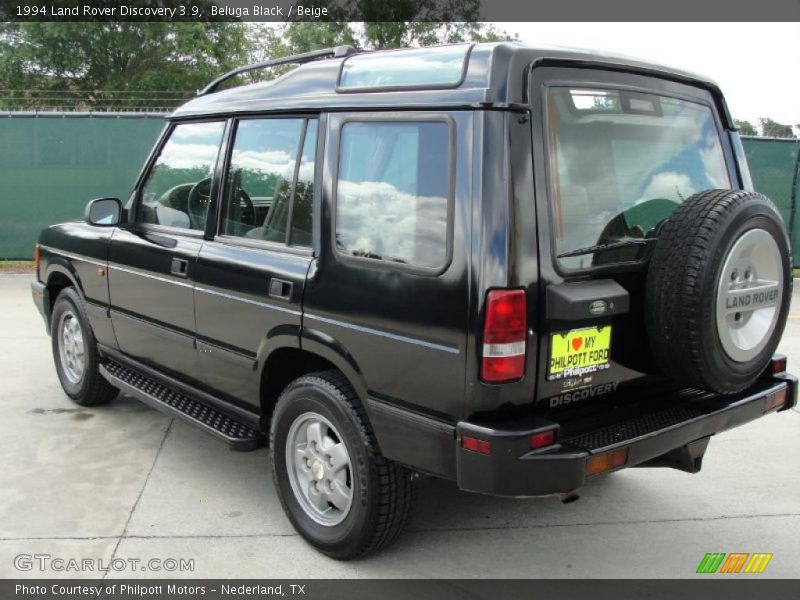 Beluga Black / Beige 1994 Land Rover Discovery 3.9