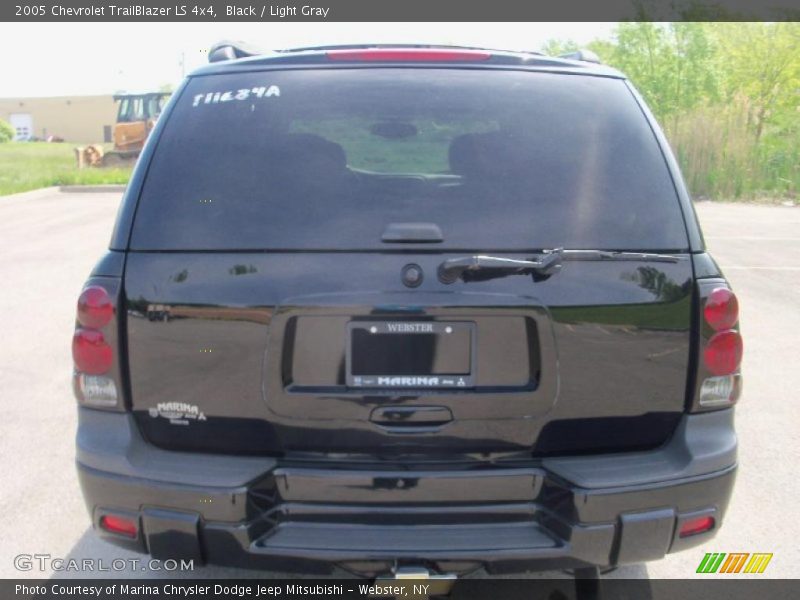 Black / Light Gray 2005 Chevrolet TrailBlazer LS 4x4