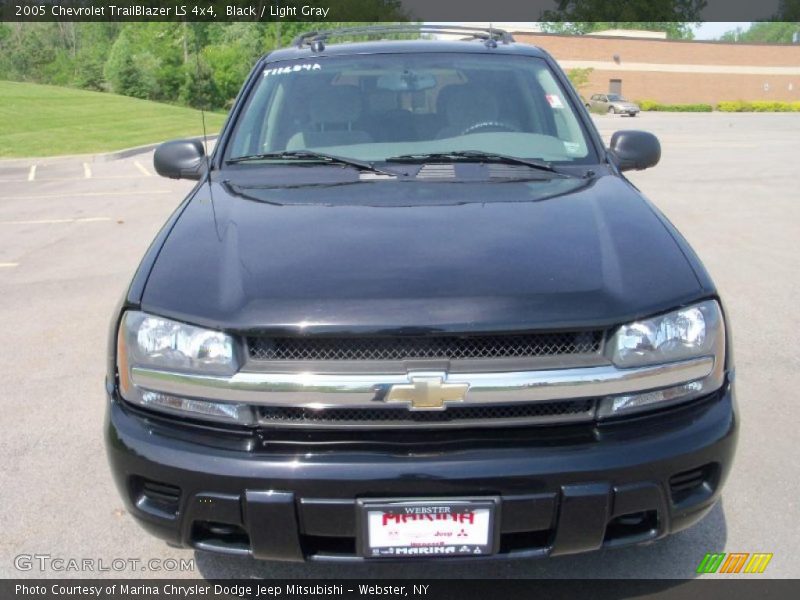 Black / Light Gray 2005 Chevrolet TrailBlazer LS 4x4