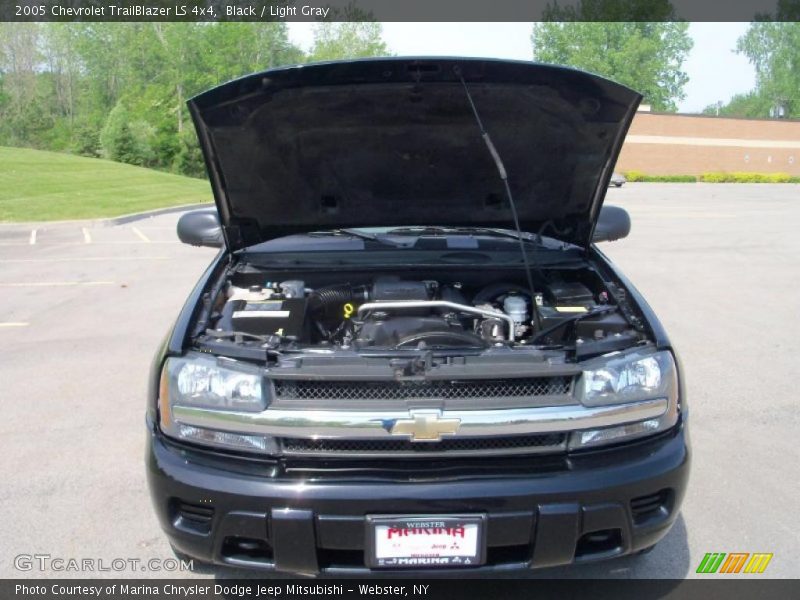 Black / Light Gray 2005 Chevrolet TrailBlazer LS 4x4
