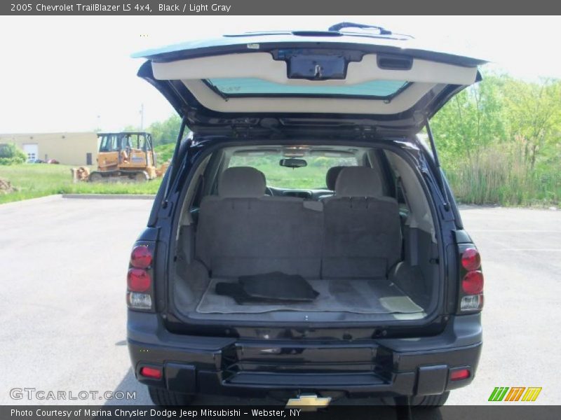 Black / Light Gray 2005 Chevrolet TrailBlazer LS 4x4