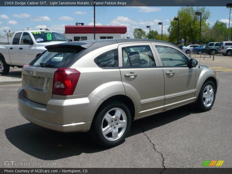 Light Sandstone Metallic / Pastel Pebble Beige 2009 Dodge Caliber SXT