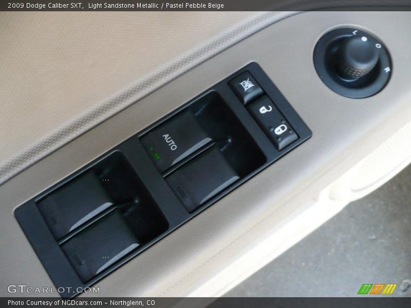 Light Sandstone Metallic / Pastel Pebble Beige 2009 Dodge Caliber SXT