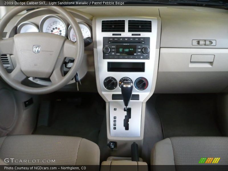 Light Sandstone Metallic / Pastel Pebble Beige 2009 Dodge Caliber SXT