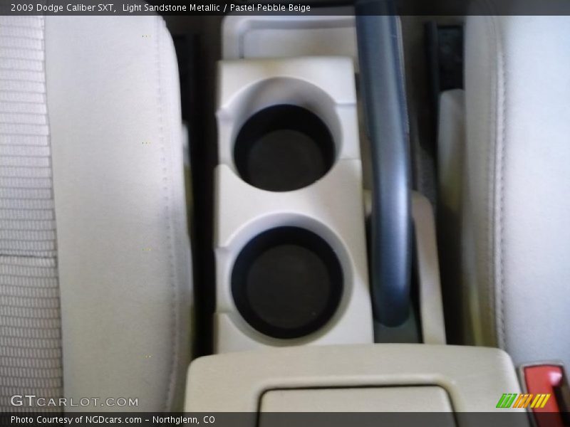 Light Sandstone Metallic / Pastel Pebble Beige 2009 Dodge Caliber SXT