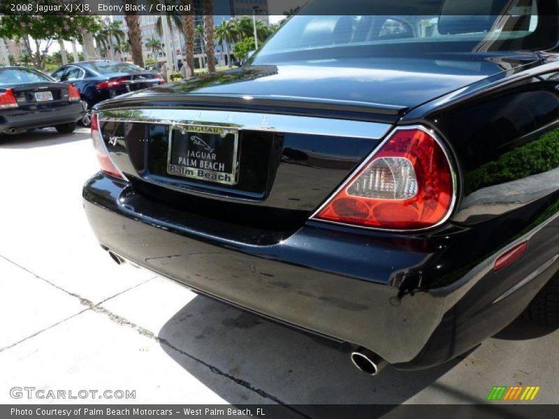 Ebony Black / Charcoal 2008 Jaguar XJ XJ8