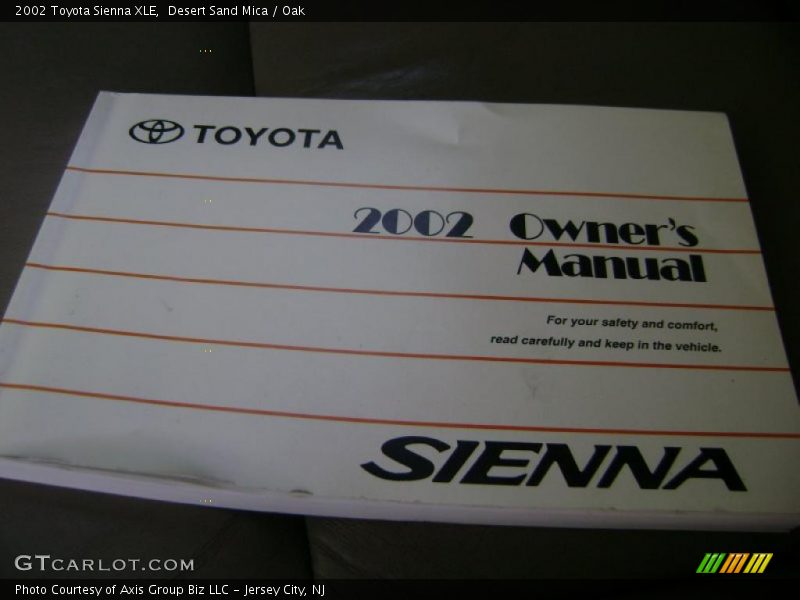 Desert Sand Mica / Oak 2002 Toyota Sienna XLE