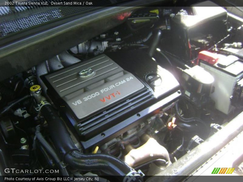 Desert Sand Mica / Oak 2002 Toyota Sienna XLE