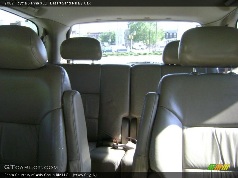 Desert Sand Mica / Oak 2002 Toyota Sienna XLE