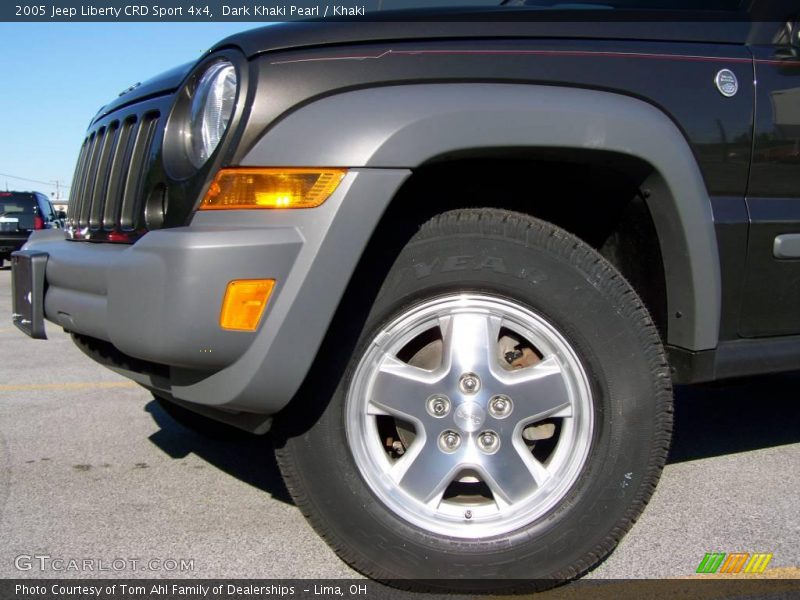 Dark Khaki Pearl / Khaki 2005 Jeep Liberty CRD Sport 4x4