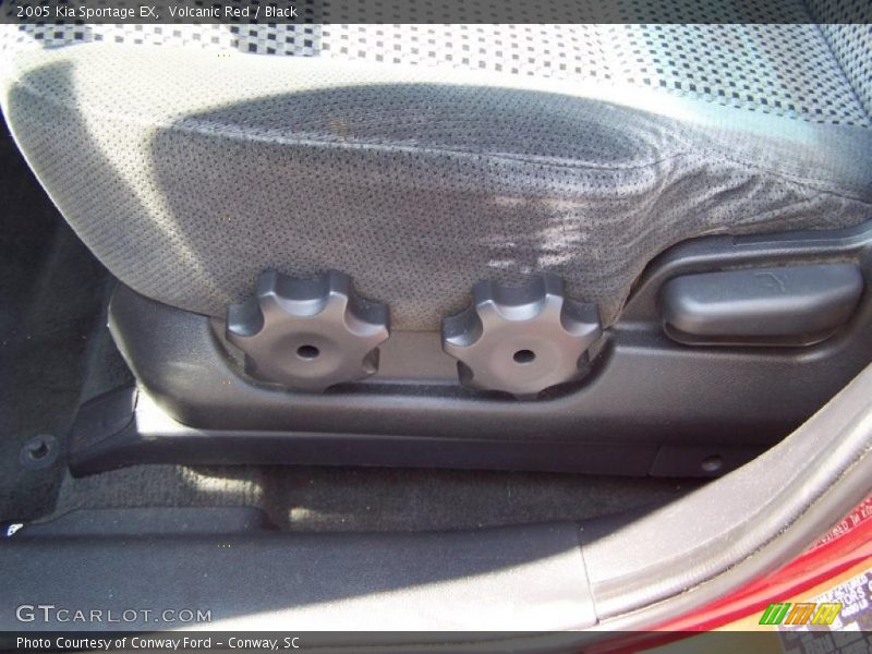 Volcanic Red / Black 2005 Kia Sportage EX
