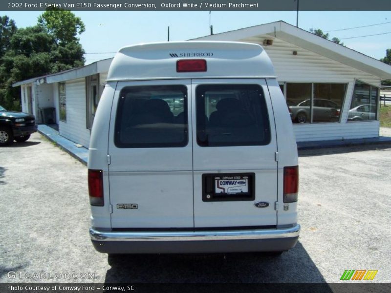 Oxford White / Medium Parchment 2002 Ford E Series Van E150 Passenger Conversion