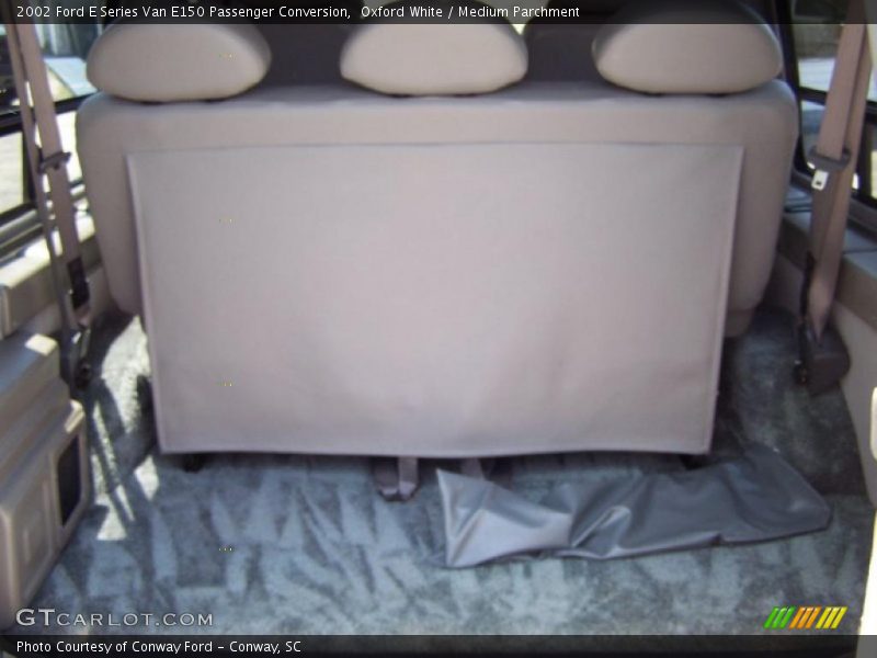 Oxford White / Medium Parchment 2002 Ford E Series Van E150 Passenger Conversion