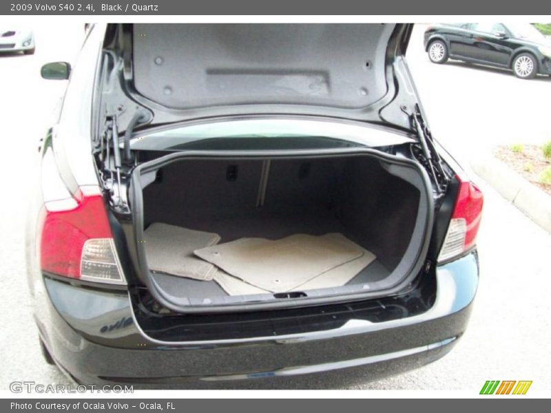 Black / Quartz 2009 Volvo S40 2.4i