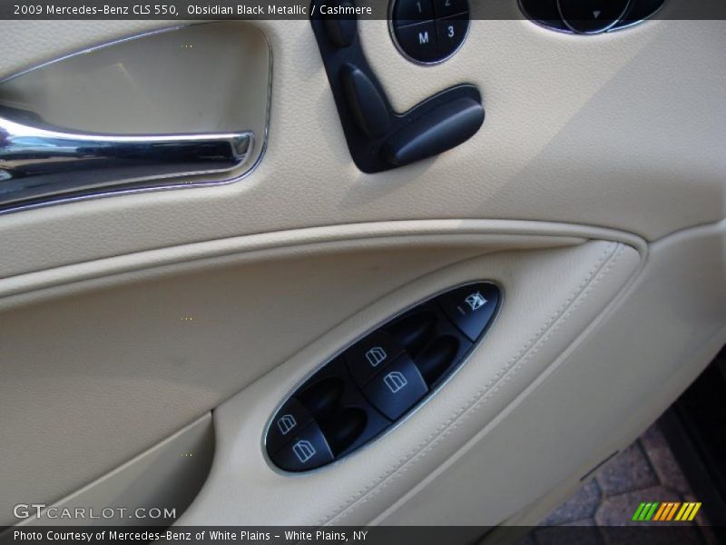 Obsidian Black Metallic / Cashmere 2009 Mercedes-Benz CLS 550