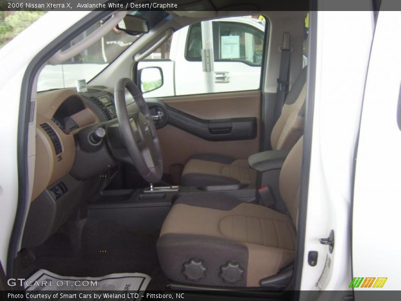 Avalanche White / Desert/Graphite 2006 Nissan Xterra X