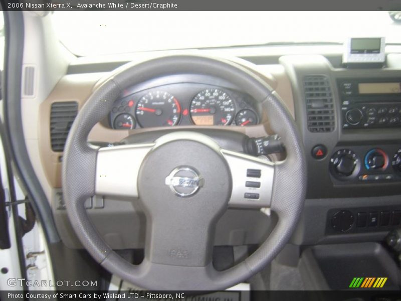 Avalanche White / Desert/Graphite 2006 Nissan Xterra X
