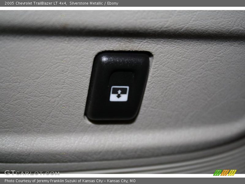 Silverstone Metallic / Ebony 2005 Chevrolet TrailBlazer LT 4x4