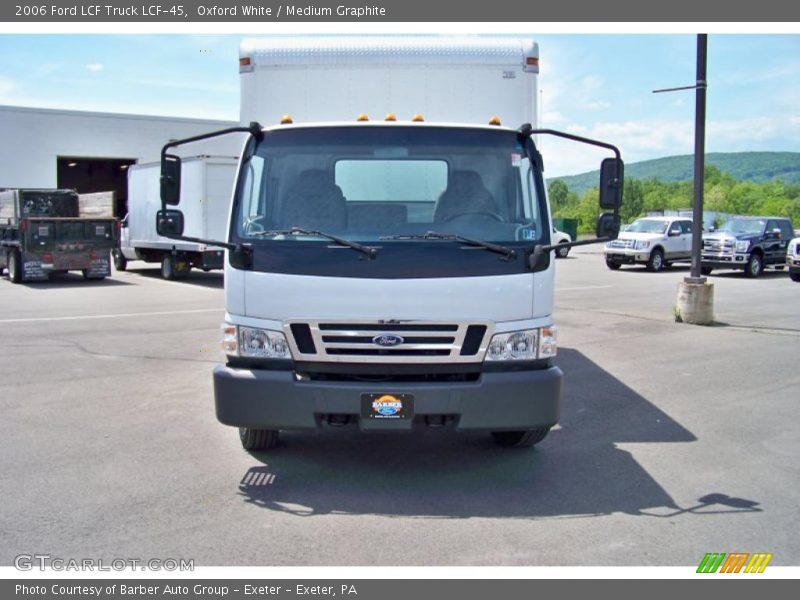 Oxford White / Medium Graphite 2006 Ford LCF Truck LCF-45