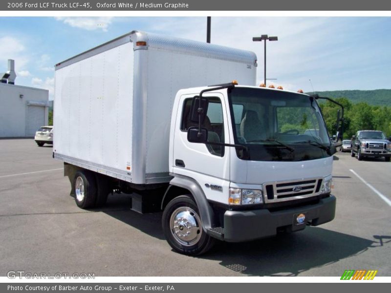 Oxford White / Medium Graphite 2006 Ford LCF Truck LCF-45