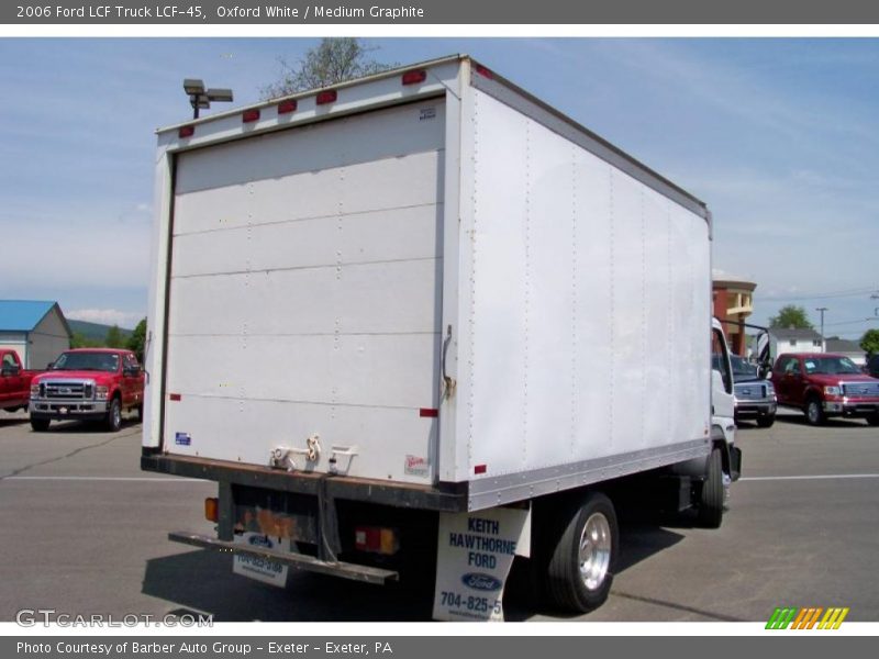 Oxford White / Medium Graphite 2006 Ford LCF Truck LCF-45