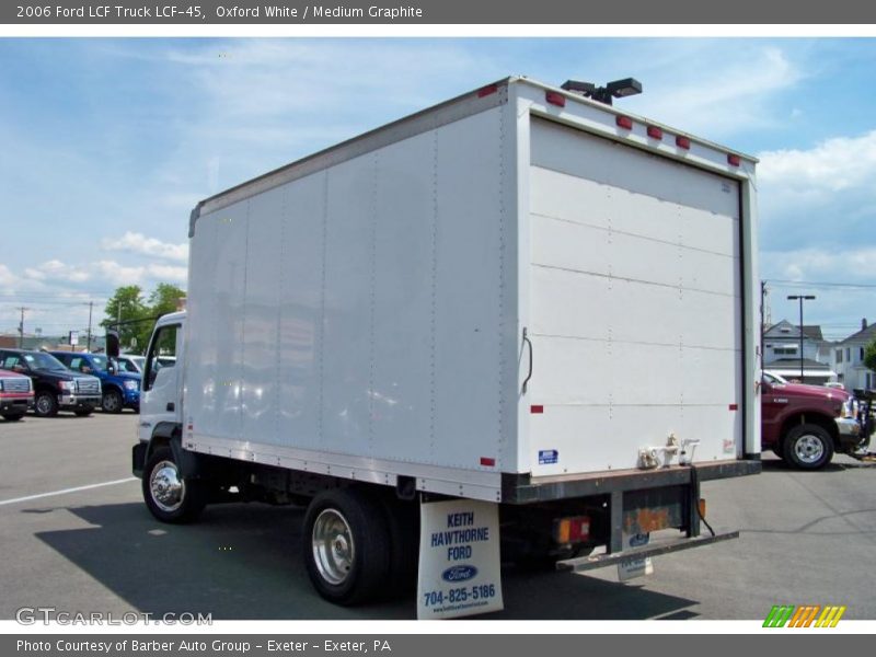Oxford White / Medium Graphite 2006 Ford LCF Truck LCF-45
