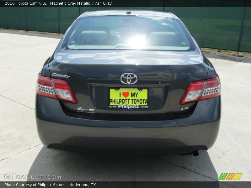 Magnetic Gray Metallic / Ash Gray 2010 Toyota Camry LE