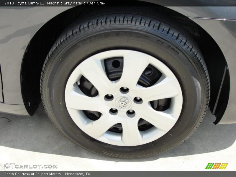 Magnetic Gray Metallic / Ash Gray 2010 Toyota Camry LE