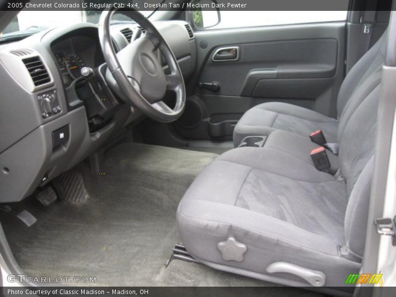 Doeskin Tan / Medium Dark Pewter 2005 Chevrolet Colorado LS Regular Cab 4x4
