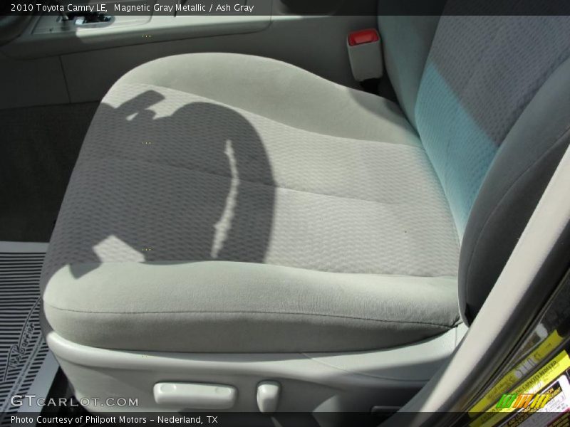 Magnetic Gray Metallic / Ash Gray 2010 Toyota Camry LE
