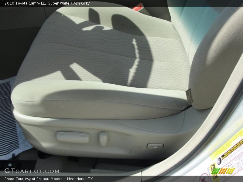 Super White / Ash Gray 2010 Toyota Camry LE