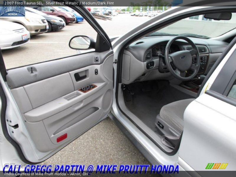 Silver Frost Metallic / Medium/Dark Flint 2007 Ford Taurus SEL