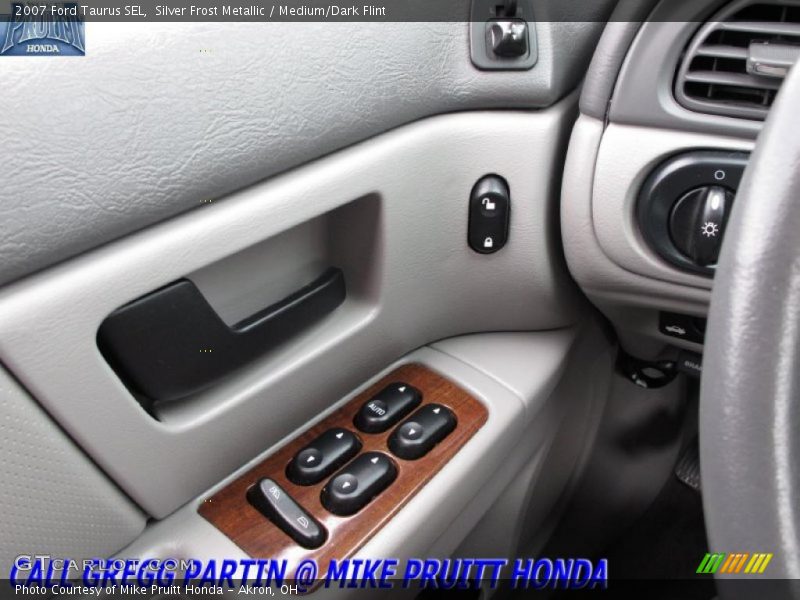 Silver Frost Metallic / Medium/Dark Flint 2007 Ford Taurus SEL