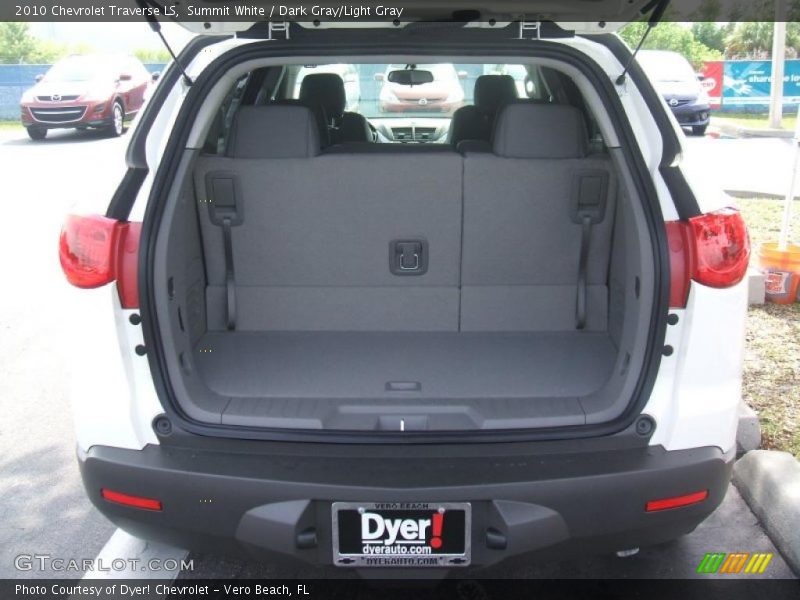 Summit White / Dark Gray/Light Gray 2010 Chevrolet Traverse LS