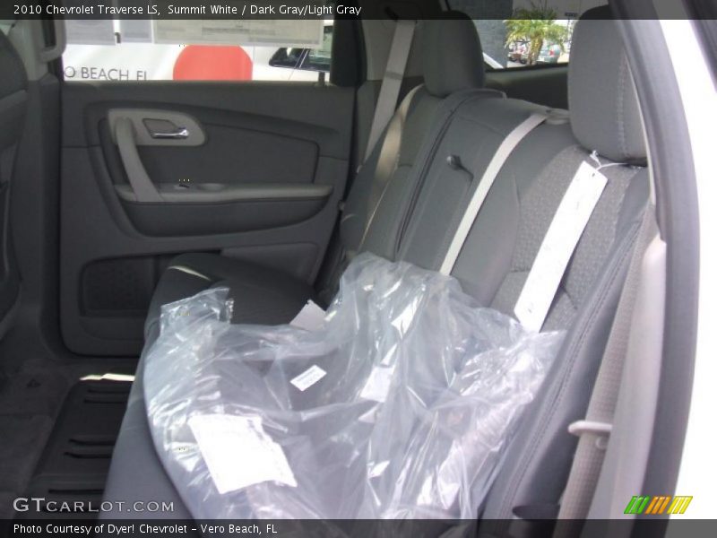 Summit White / Dark Gray/Light Gray 2010 Chevrolet Traverse LS