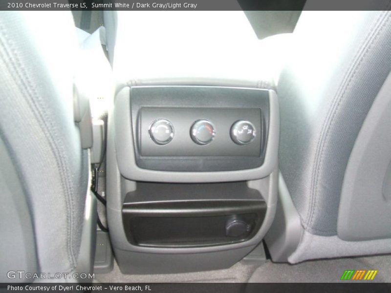Summit White / Dark Gray/Light Gray 2010 Chevrolet Traverse LS