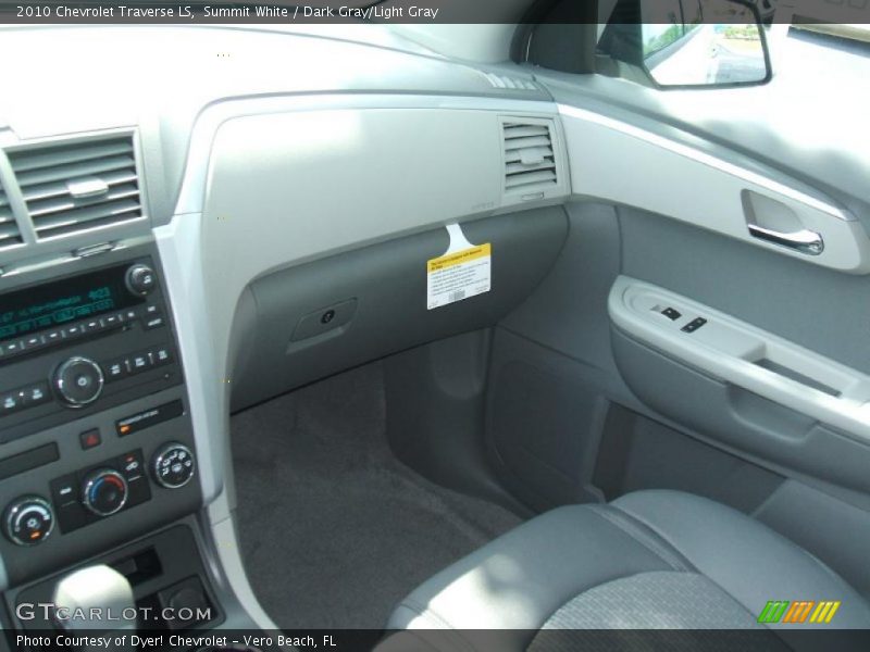Summit White / Dark Gray/Light Gray 2010 Chevrolet Traverse LS