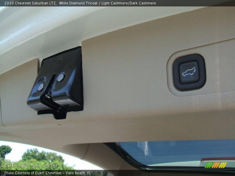 White Diamond Tricoat / Light Cashmere/Dark Cashmere 2010 Chevrolet Suburban LTZ